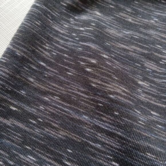 90 Degree by Reflex Marled Charcoal Gray Speckled Capri Leggings Women's Small - Picture 12 of 12